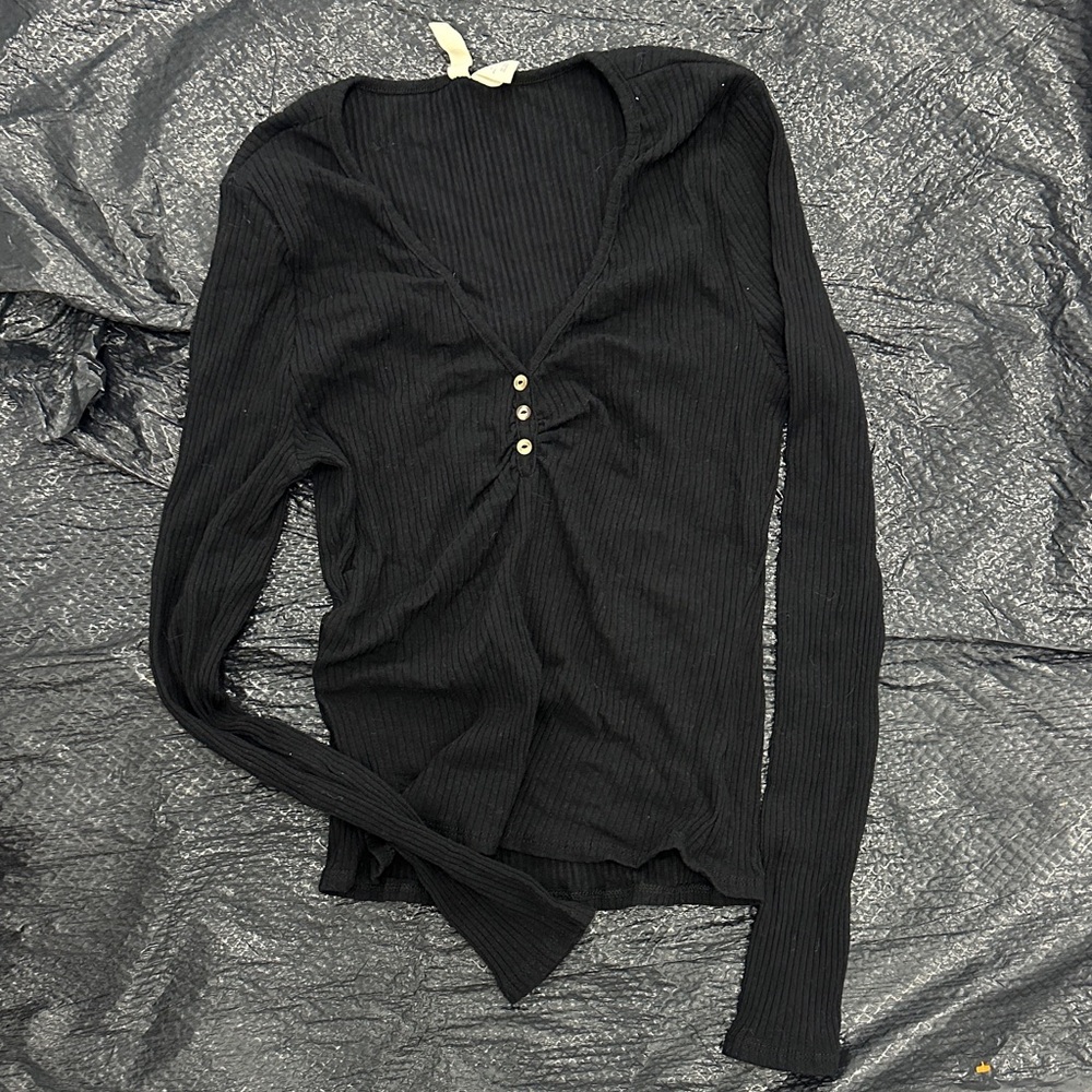 Sky and Sparrow Black Ribbed Long Sleeve Top